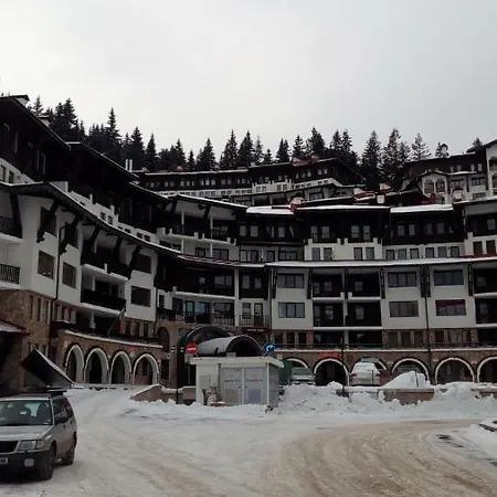 Grand Monastery - Rossa Apartman
